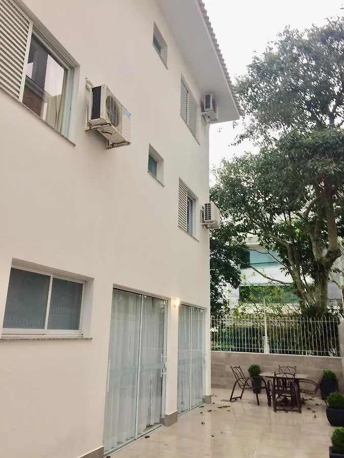 Lindo Apartamento, Com Excelente Localizacao, Em Jurere! Florianópolis Apartment